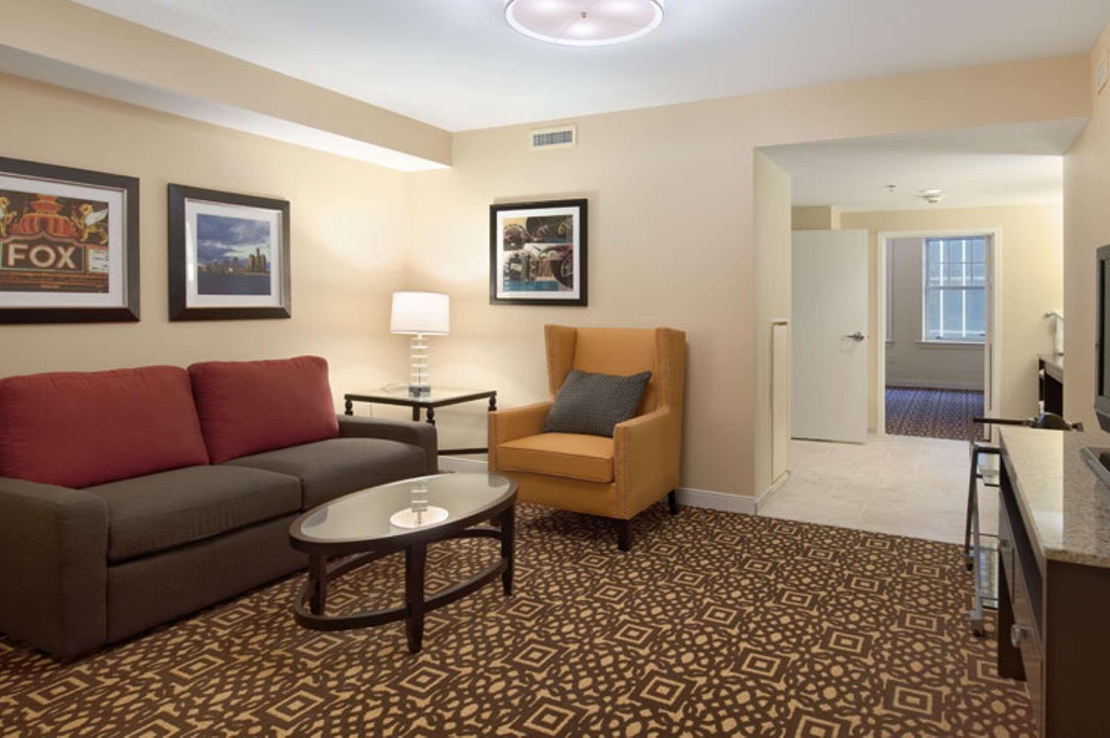 Hotel Doubletree By Hilton Downtown - Shelby Detroit
