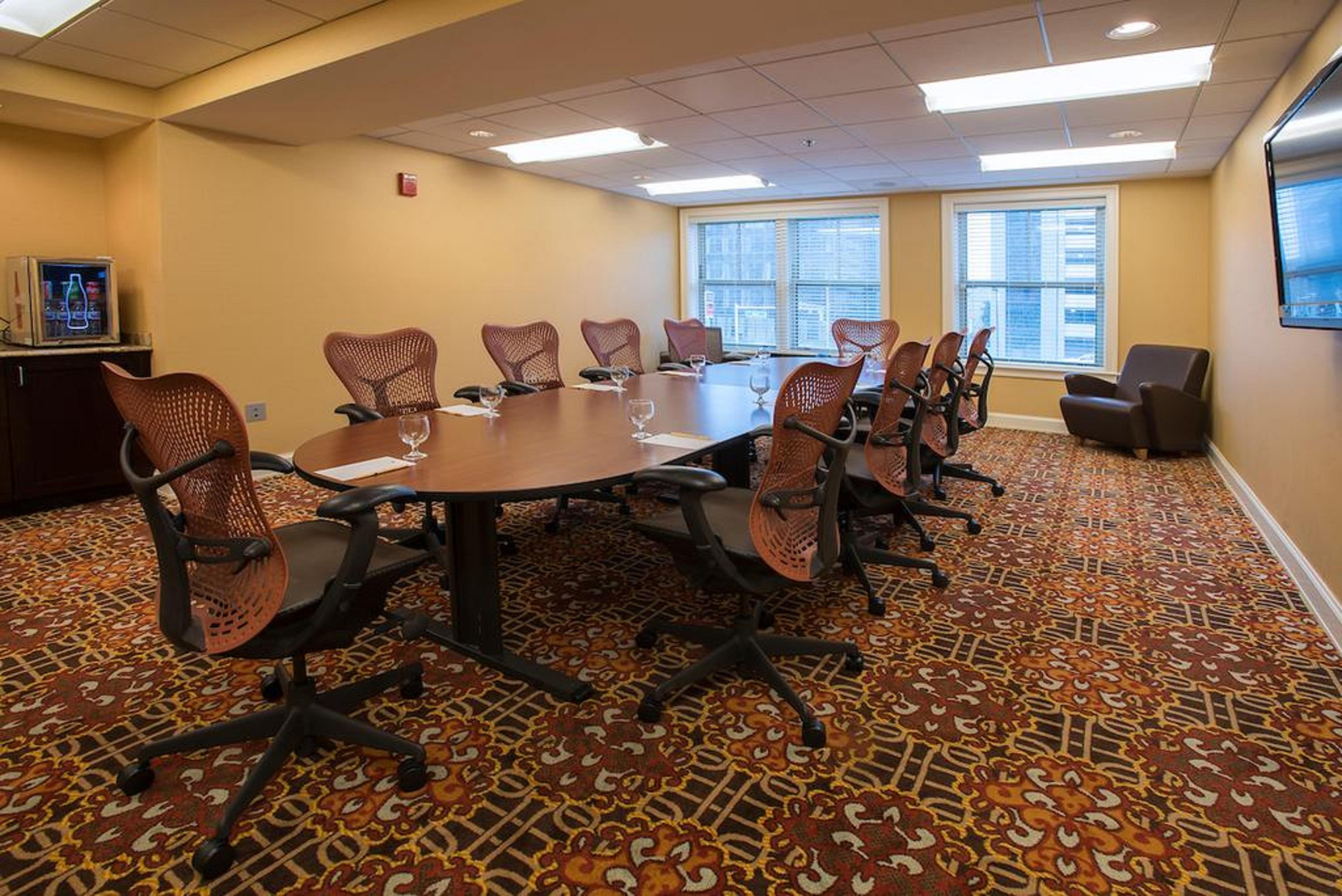 Hotel Doubletree By Hilton Downtown - Shelby 4*
