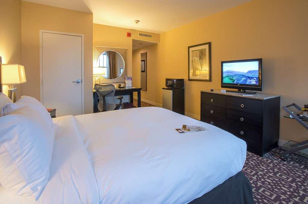 Doubletree By Hilton Downtown - Shelby Hotel 4*