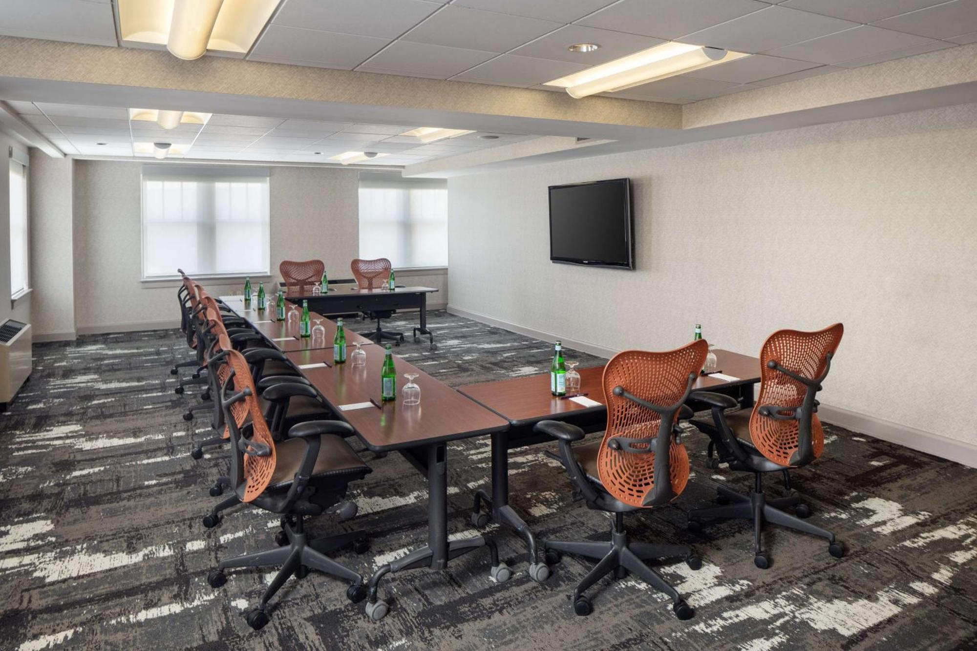 Doubletree By Hilton Downtown - Shelby Detroit