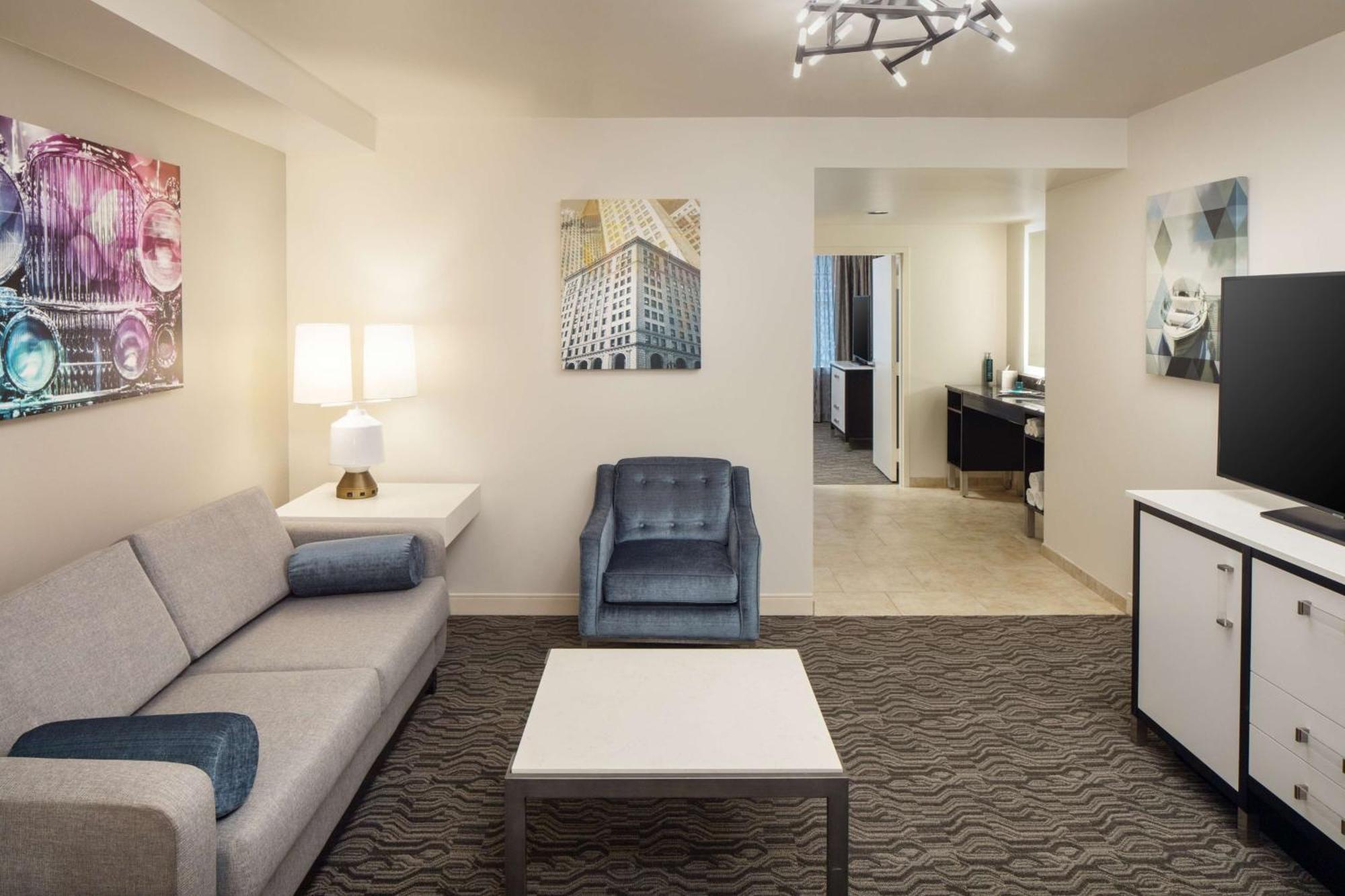 Hotel Doubletree By Hilton Downtown - Shelby 4*