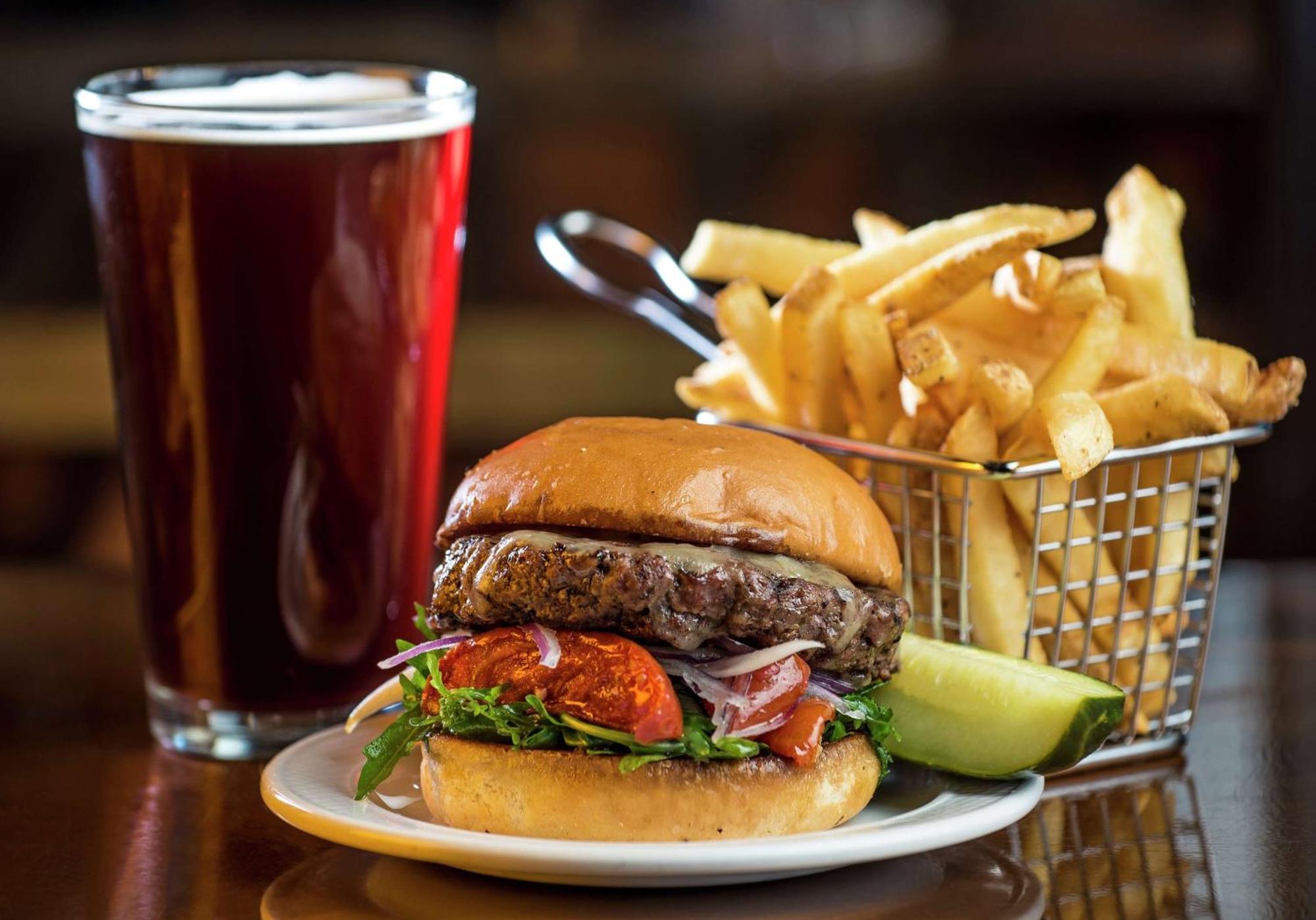 Doubletree By Hilton Downtown - Shelby Hotel 4*