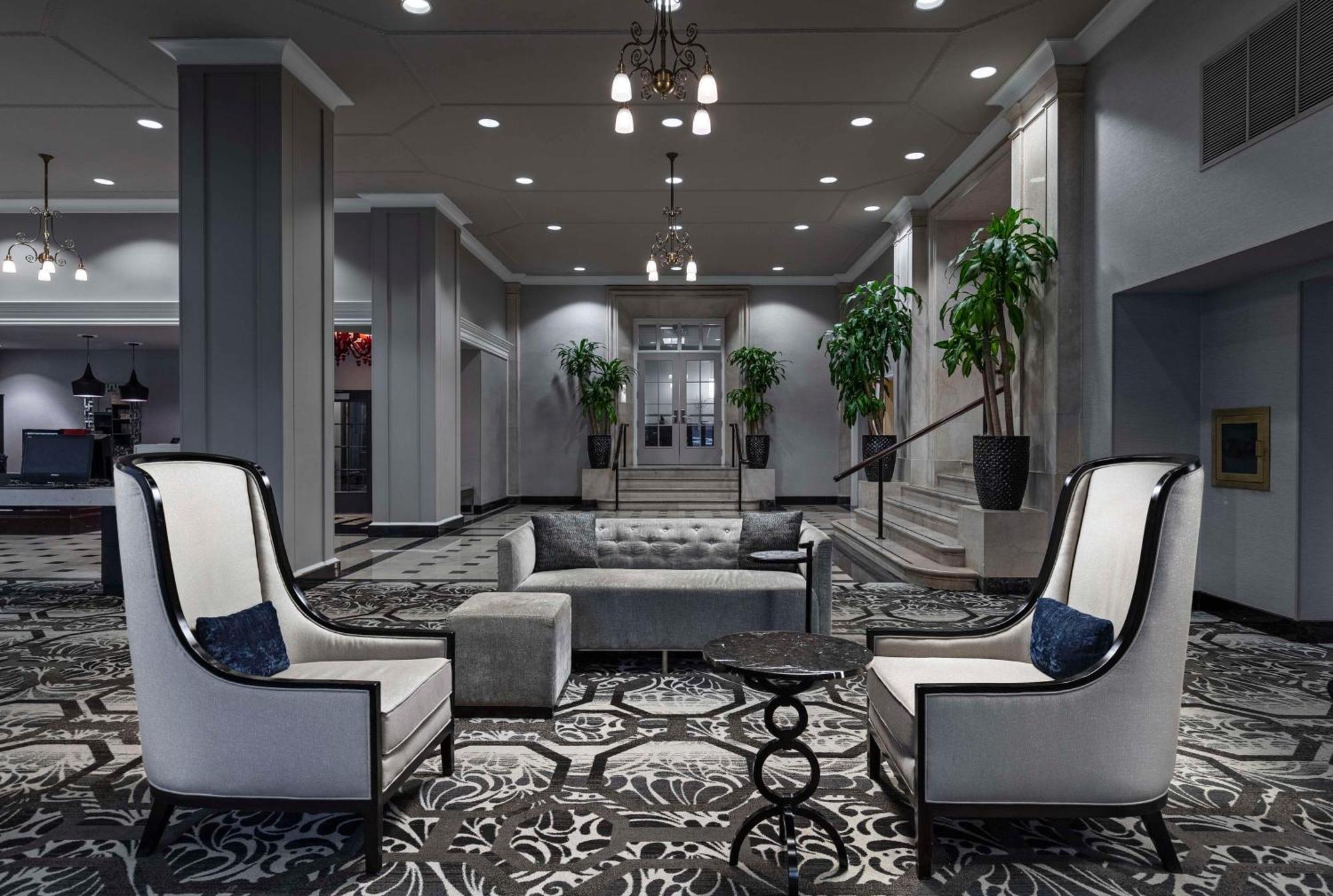 Doubletree By Hilton Downtown - Shelby Hotel