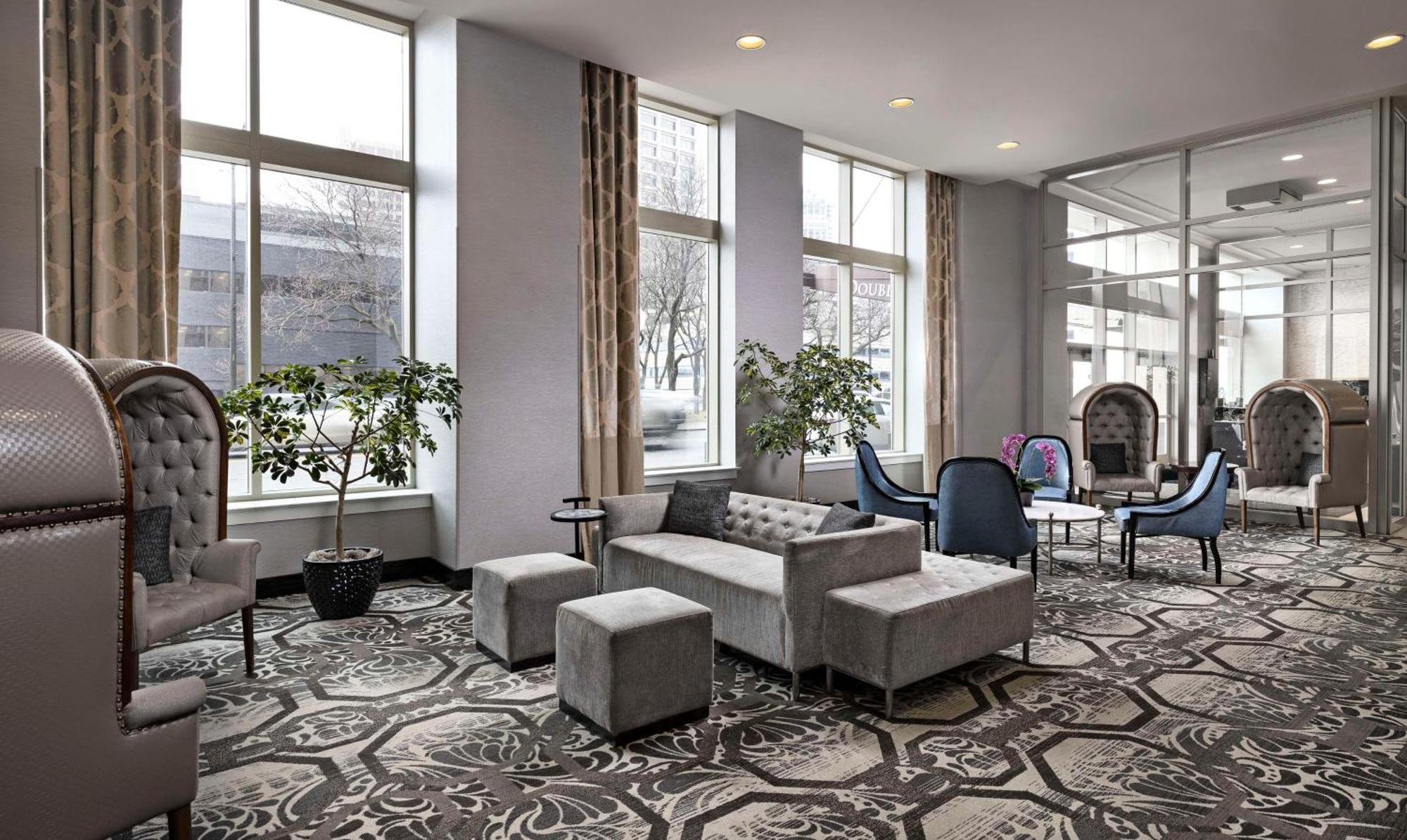 Hotel Doubletree By Hilton Downtown - Shelby
